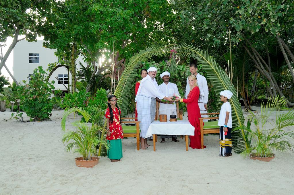Ariston Dhangethi Inn Exterior photo