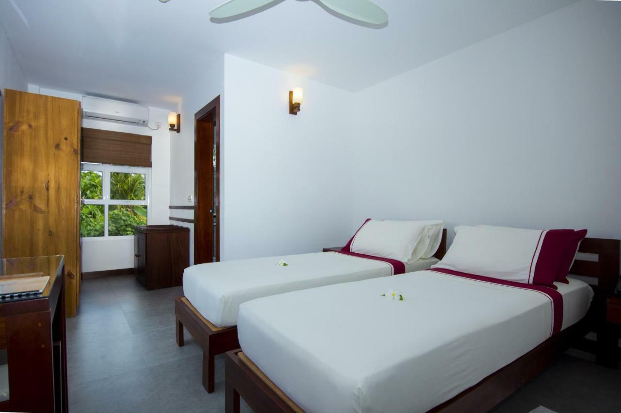 Ariston Dhangethi Inn Exterior photo